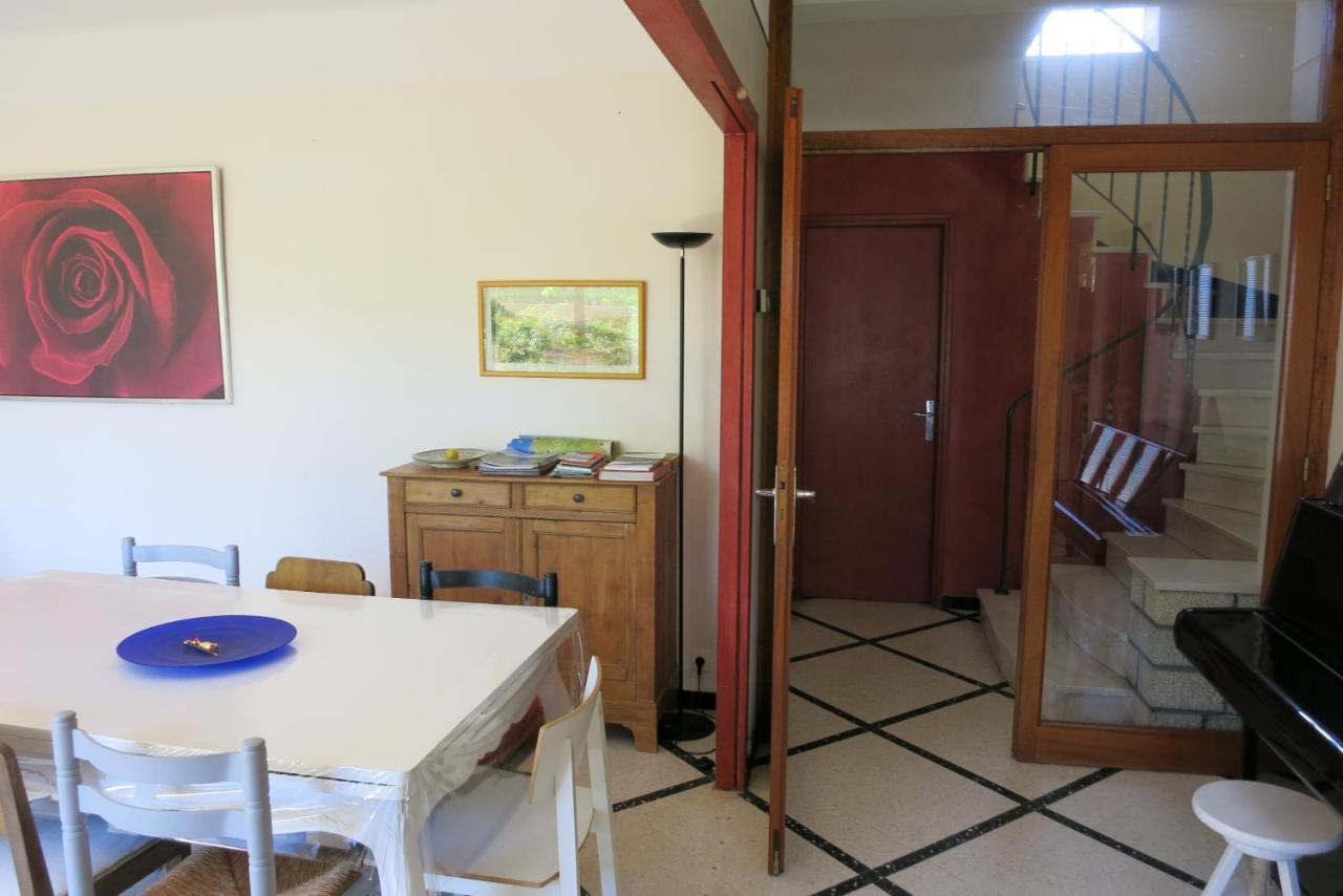 Maison Lumineuse Et Spacieuse Avec Jardin Arbore La Valette-du-Var Eksteriør bilde